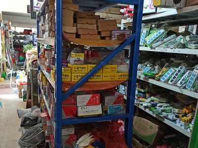 【緊急轉(zhuǎn)讓】社區(qū)綜合超市抄底價(jià)出兌，日用百貨商店二手設(shè)備整體轉(zhuǎn)讓